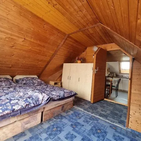 Kriszta Apartman *